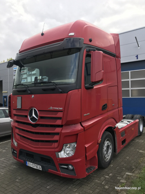 Picture: Mercedes ACTROS Standard